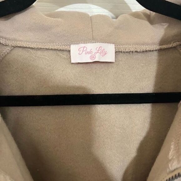 Pinky Lily Hoodie - Picture 4 of 4